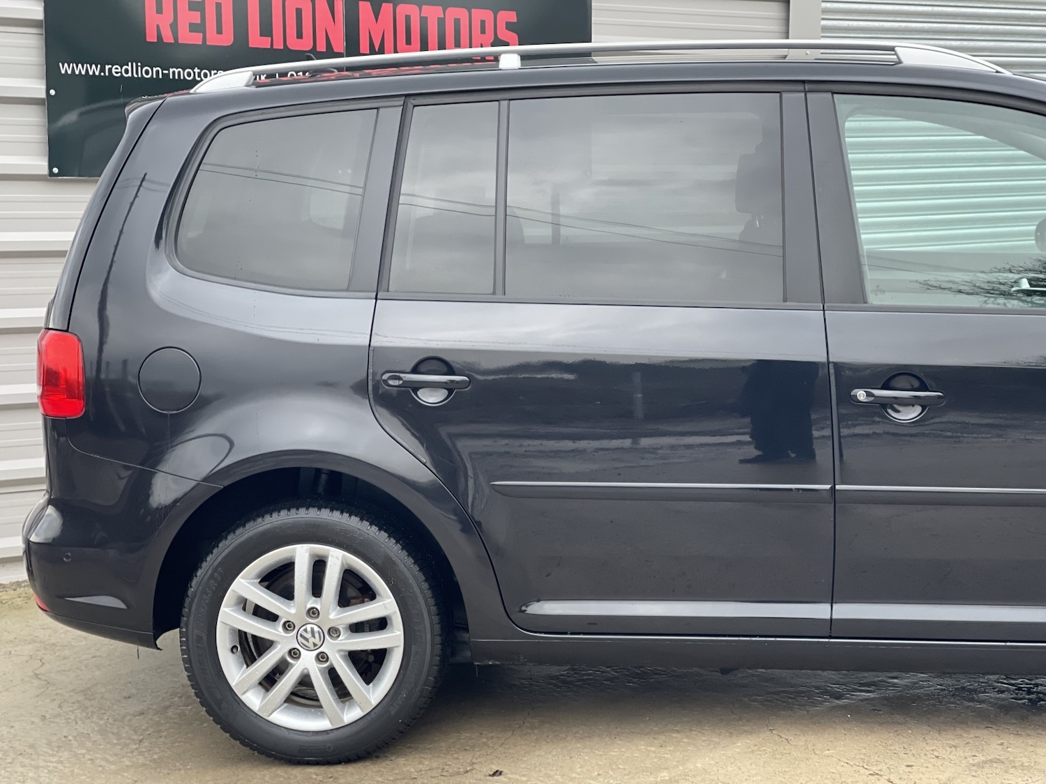 Used Volkswagen Touran 2013 for sale - 77465804: Photo 11