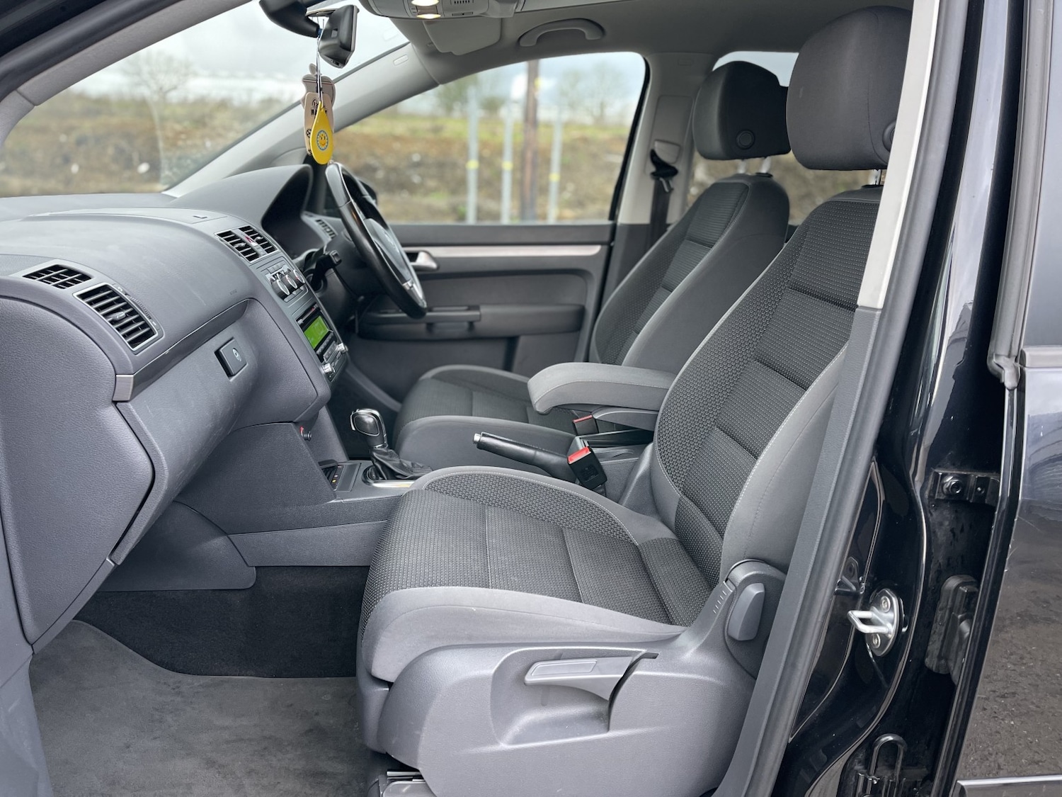 Used Volkswagen Touran 2013 for sale - 77465804: Photo 33