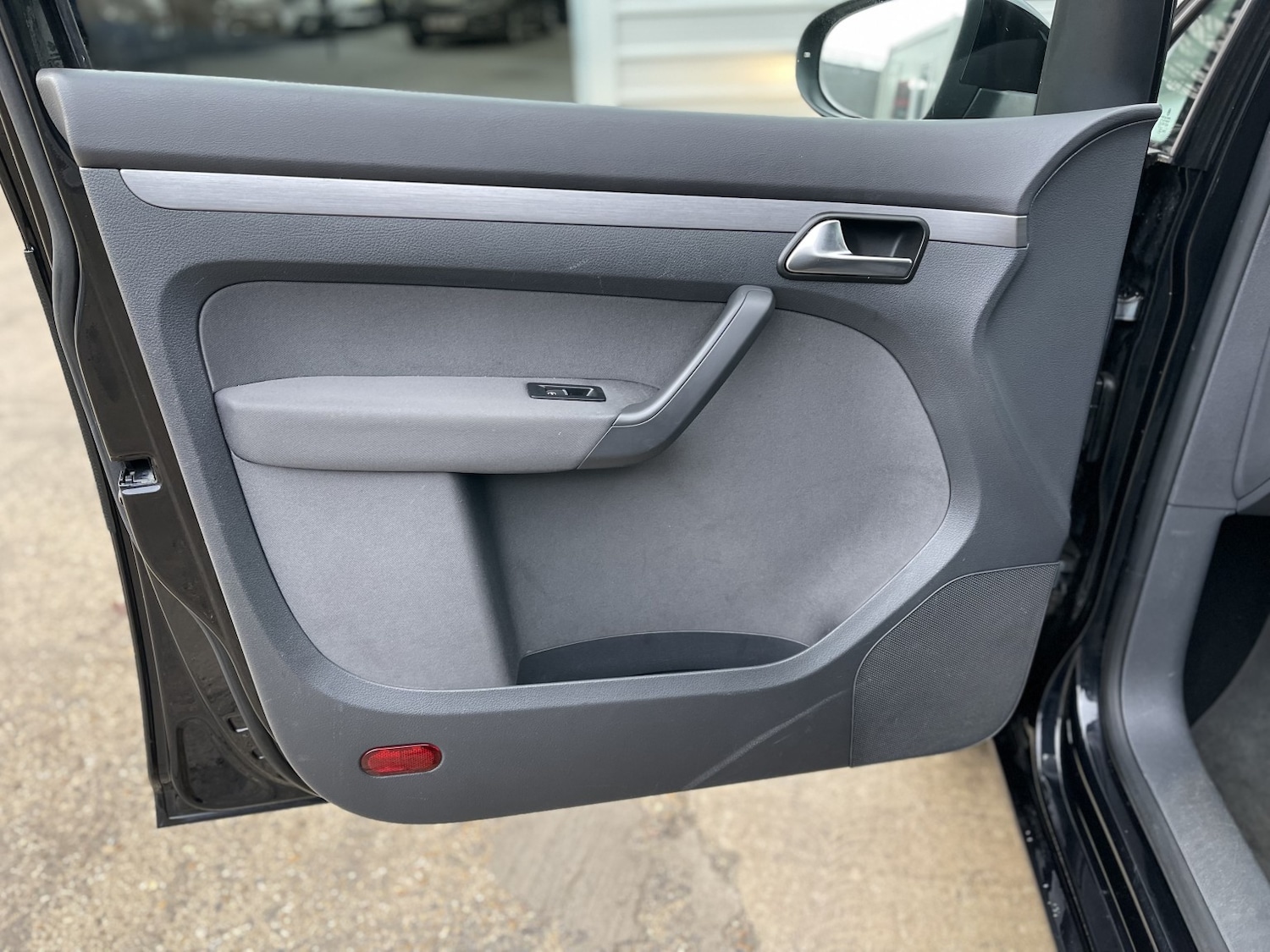 Used Volkswagen Touran 2013 for sale - 77465804: Photo 35