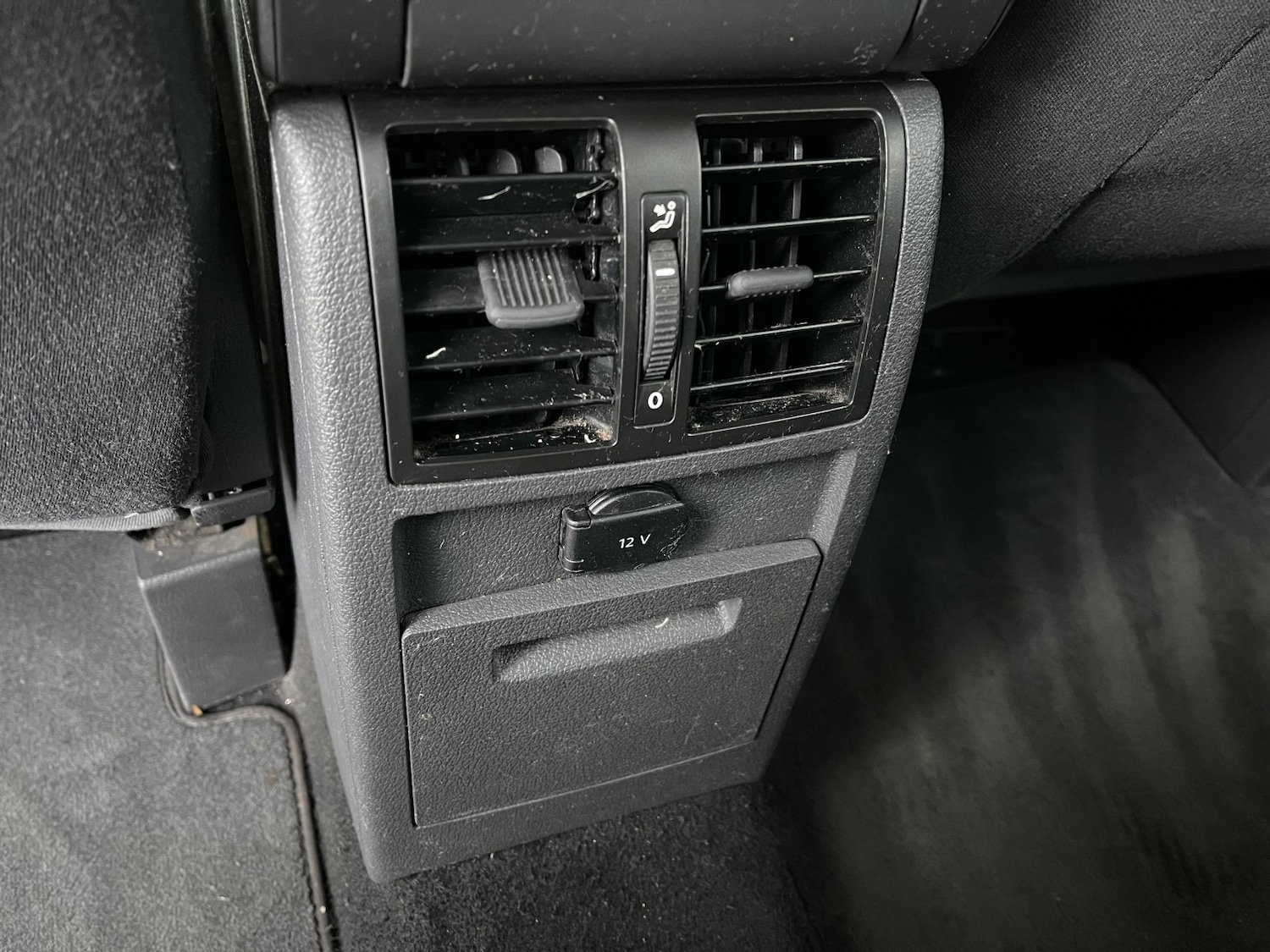 Used Volkswagen Touran 2013 for sale - 77465804: Photo 38