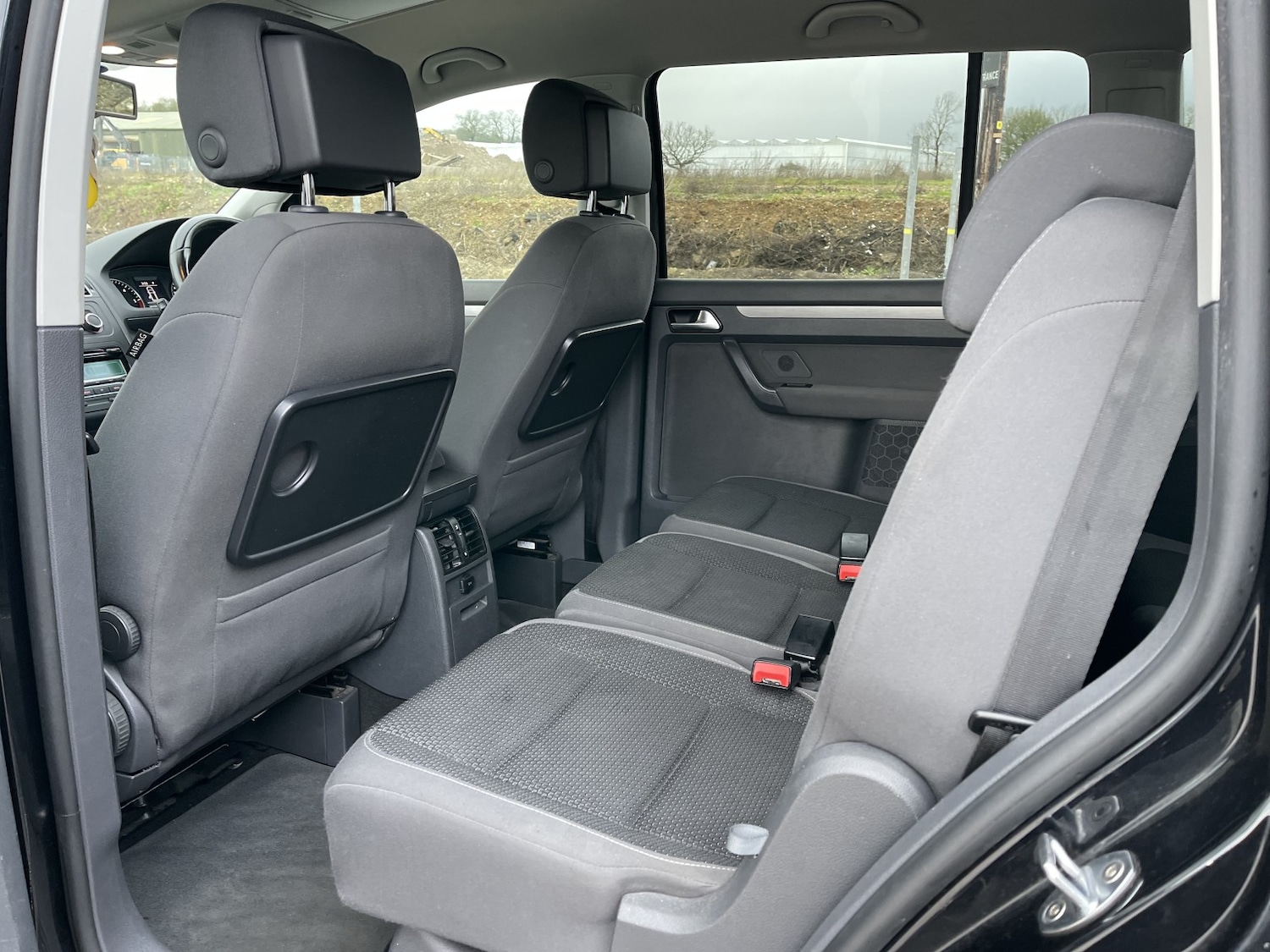 Used Volkswagen Touran 2013 for sale - 77465804: Photo 40