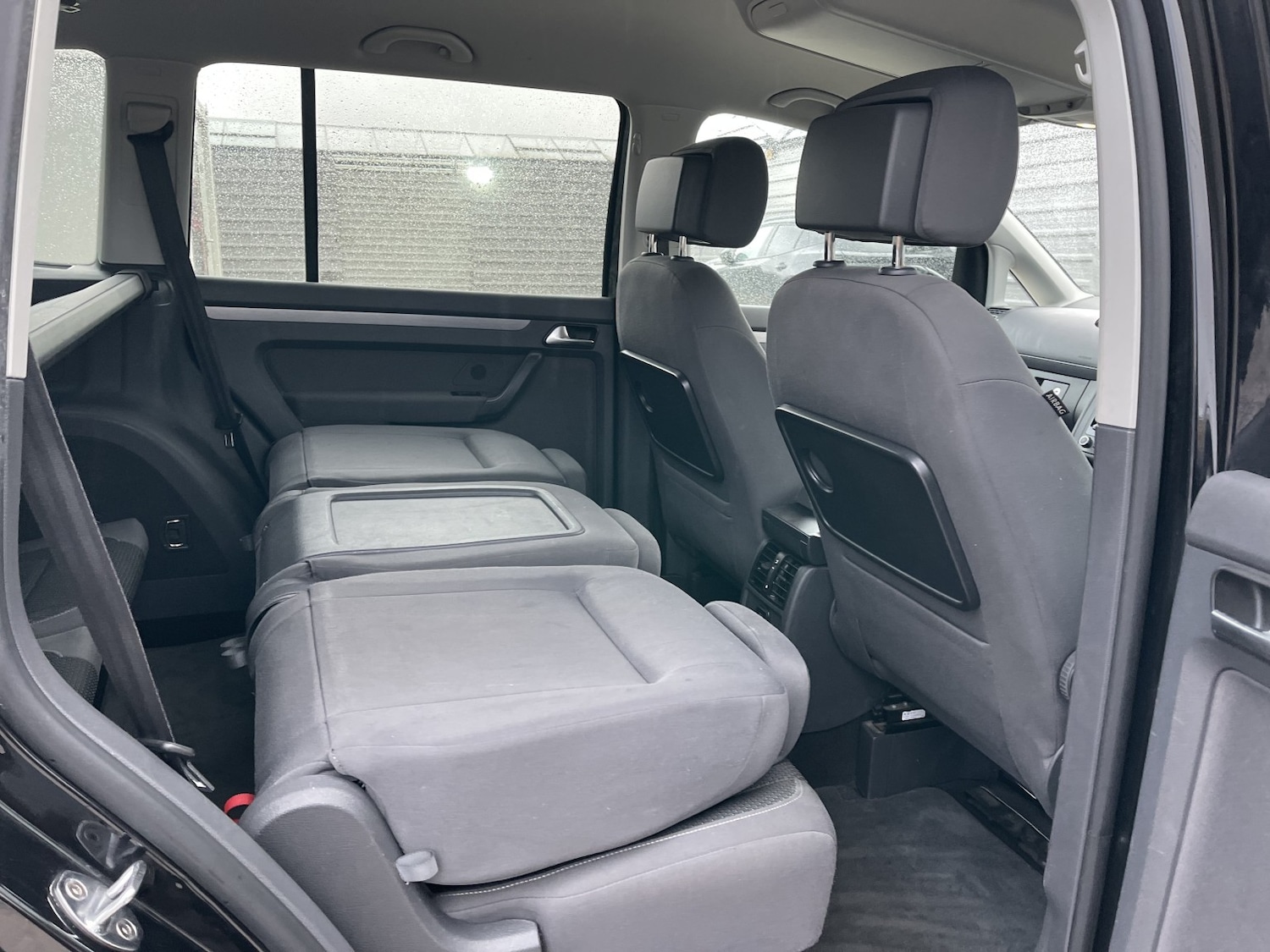 Used Volkswagen Touran 2013 for sale - 77465804: Photo 42