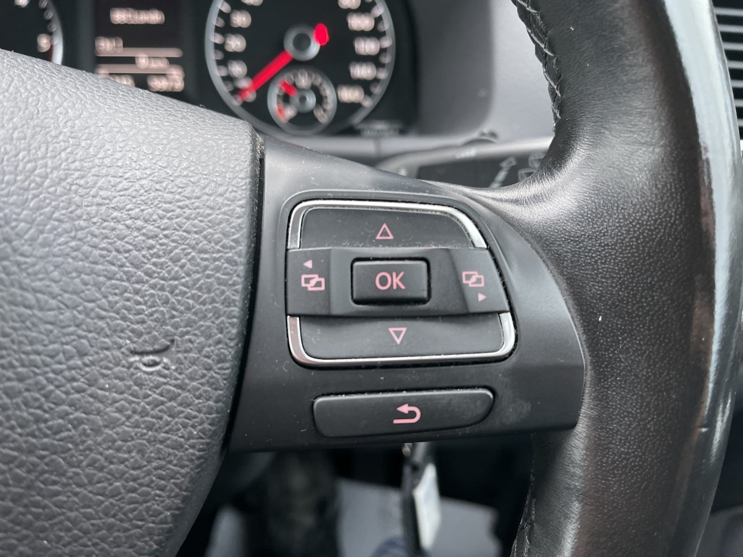 Used Volkswagen Touran 2013 for sale - 77465804: Photo 53