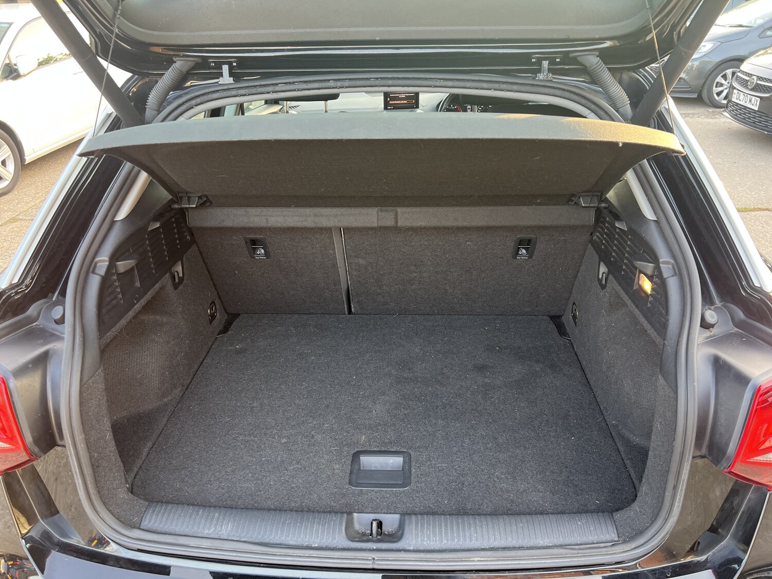 Used Audi Q2 2018 for sale - 78176141: Photo 40