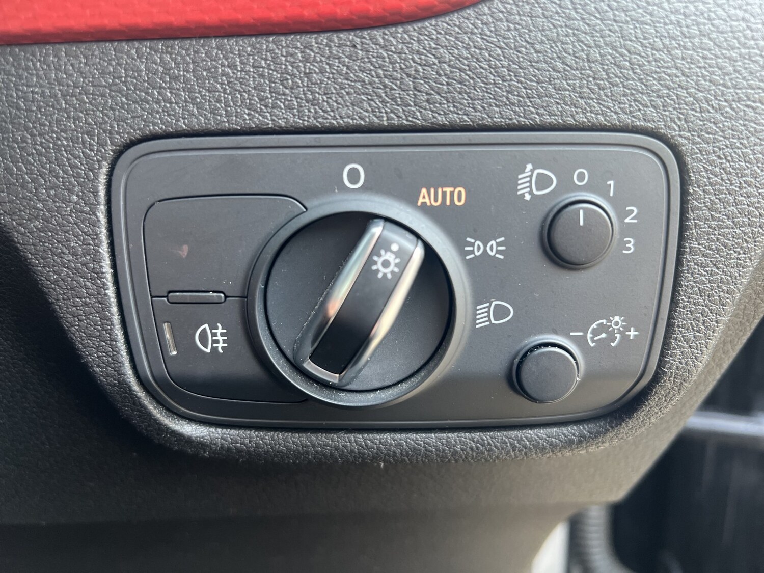 Used Audi Q2 2018 for sale - 78176141: Photo 53