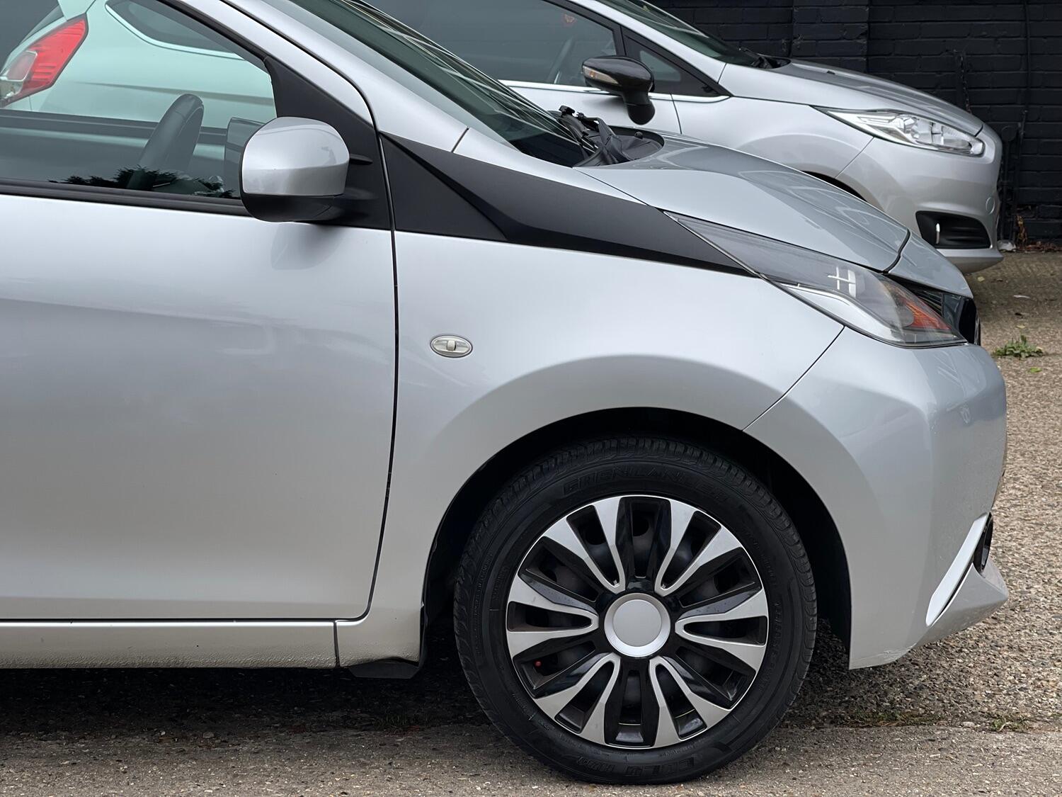 Used Toyota AYGO 2016 for sale - 77270993: Photo 21