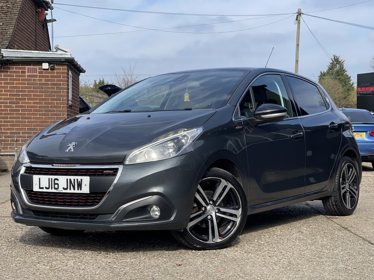 Used Peugeot 208 2016 for sale - 77981819: Photo 13