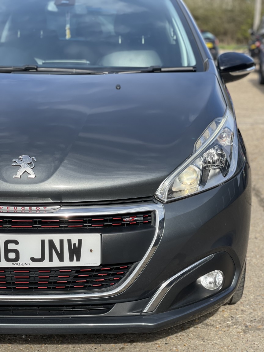 Used Peugeot 208 2016 for sale - 77981819: Photo 15