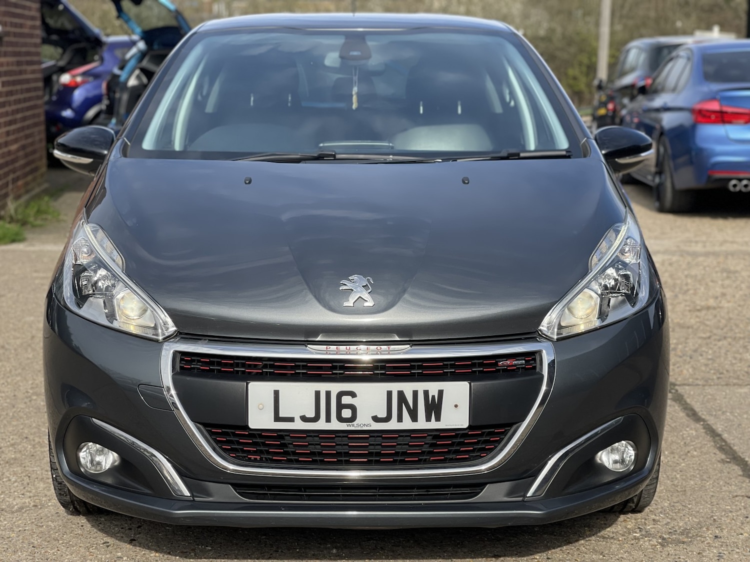 Used Peugeot 208 2016 for sale - 77981819: Photo 16