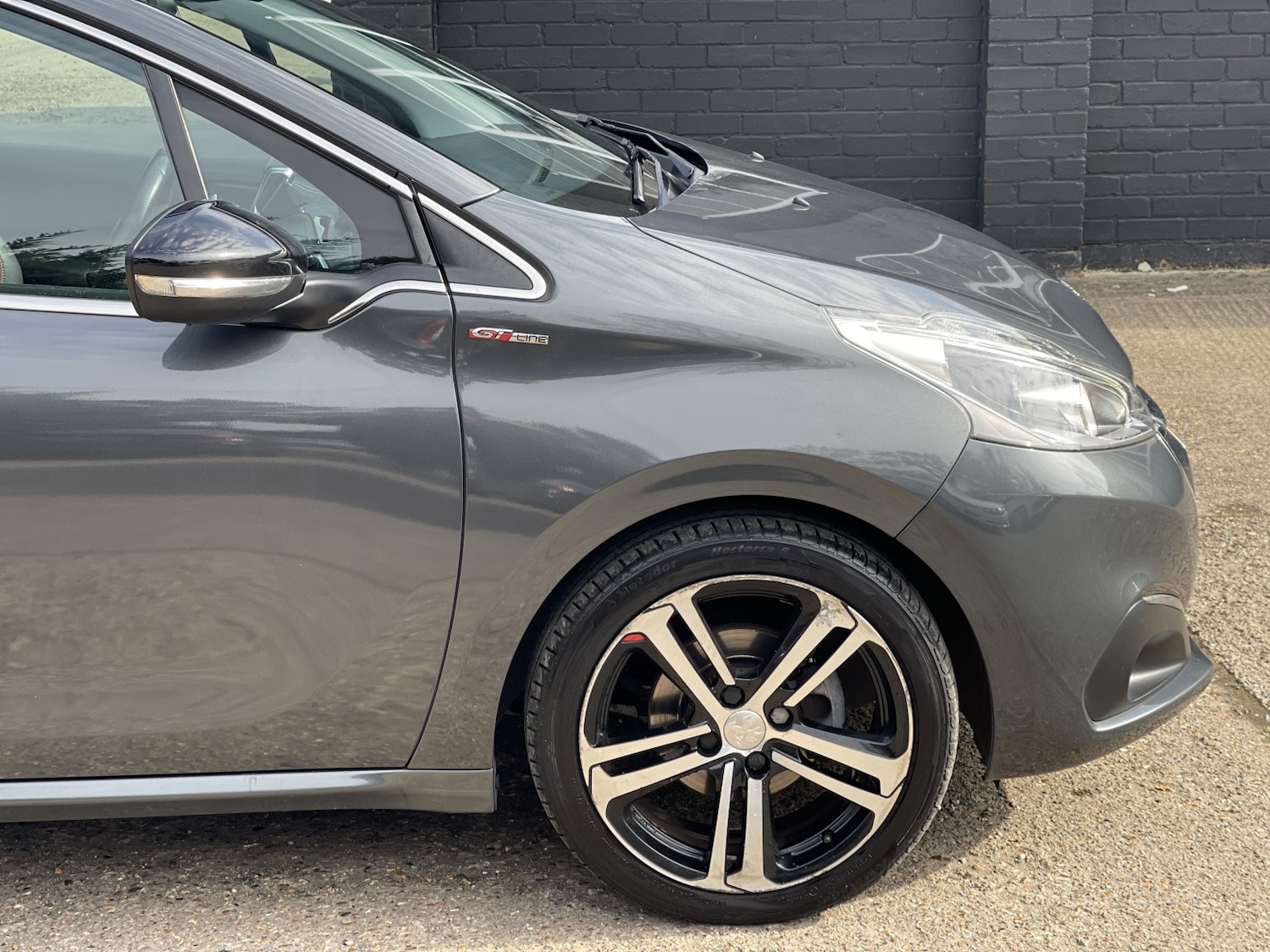 Used Peugeot 208 2016 for sale - 77981819: Photo 21