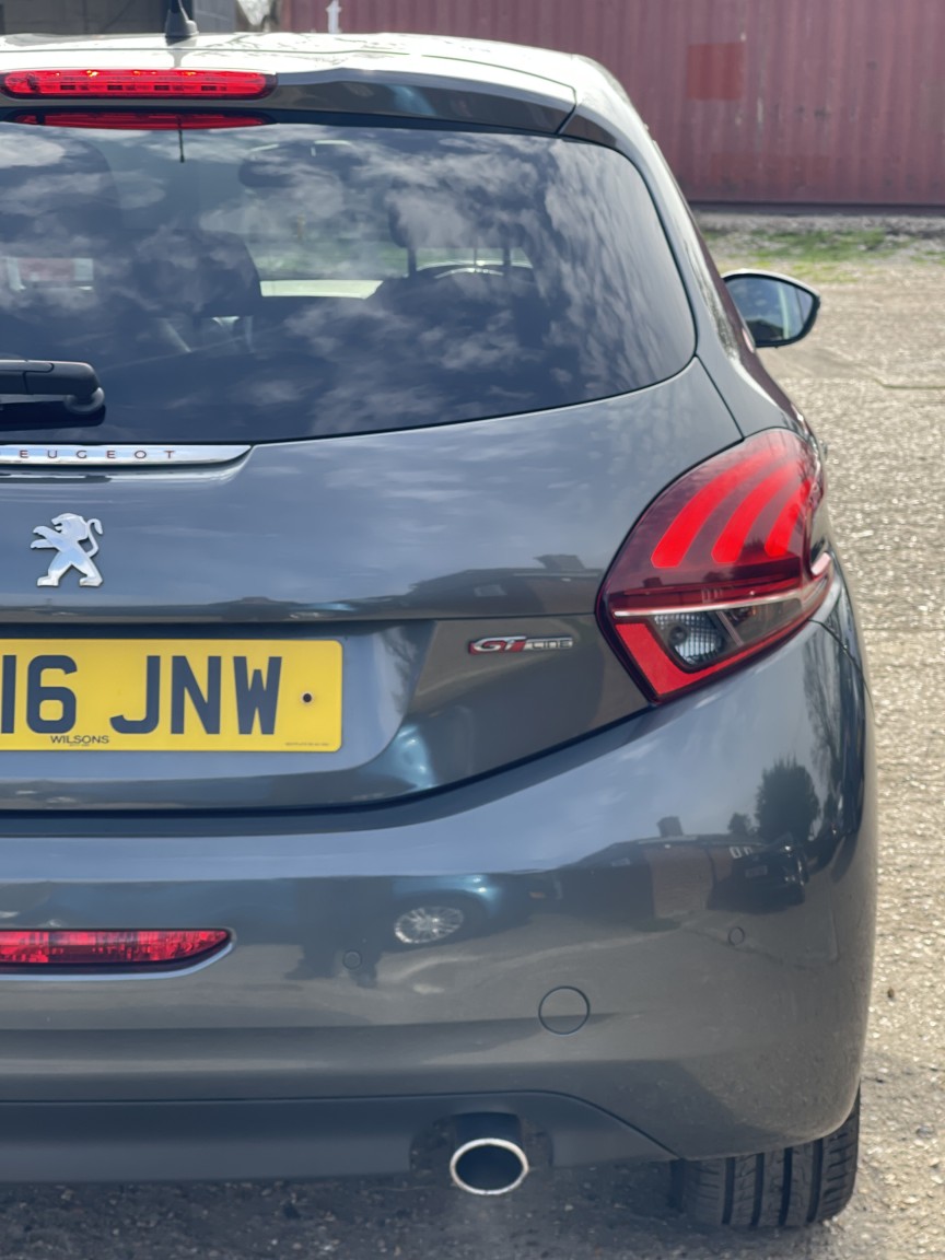 Used Peugeot 208 2016 for sale - 77981819: Photo 26