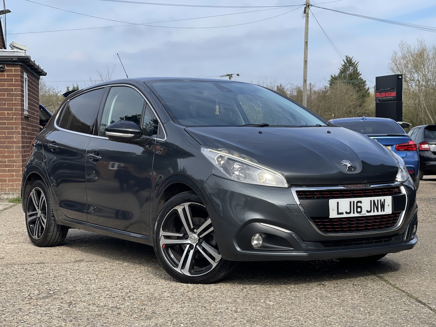Used Peugeot 208 2016 for sale - 77981819: Photo 3