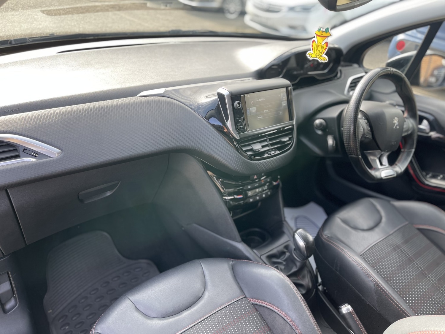 Used Peugeot 208 2016 for sale - 77981819: Photo 34