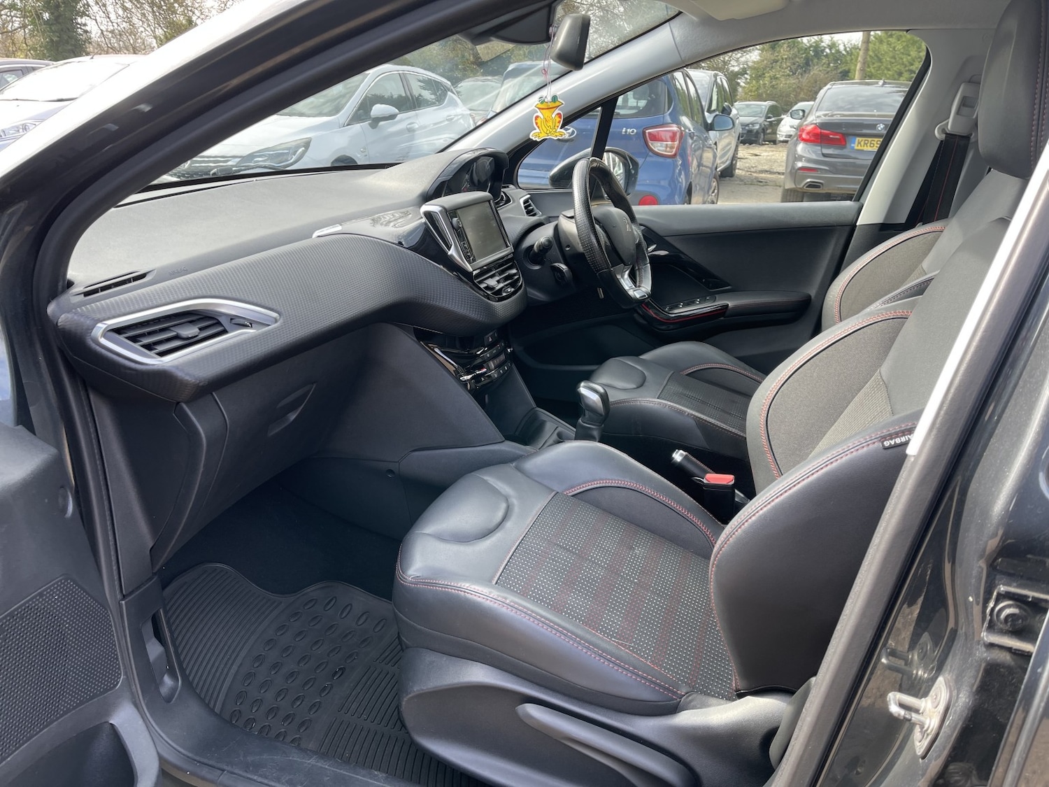 Used Peugeot 208 2016 for sale - 77981819: Photo 36