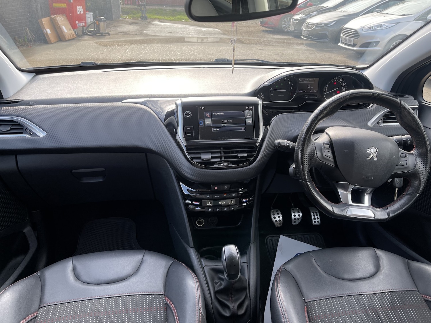 Used Peugeot 208 2016 for sale - 77981819: Photo 40