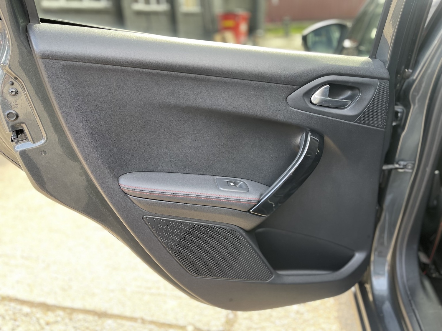 Used Peugeot 208 2016 for sale - 77981819: Photo 43