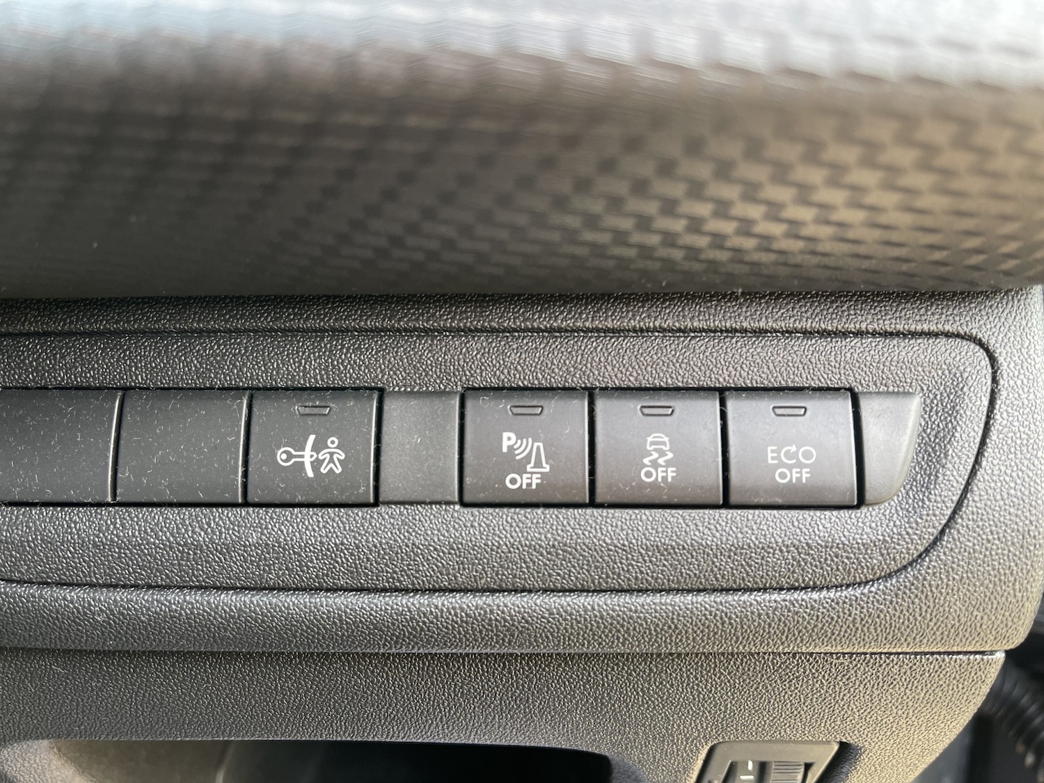 Used Peugeot 208 2016 for sale - 77981819: Photo 51