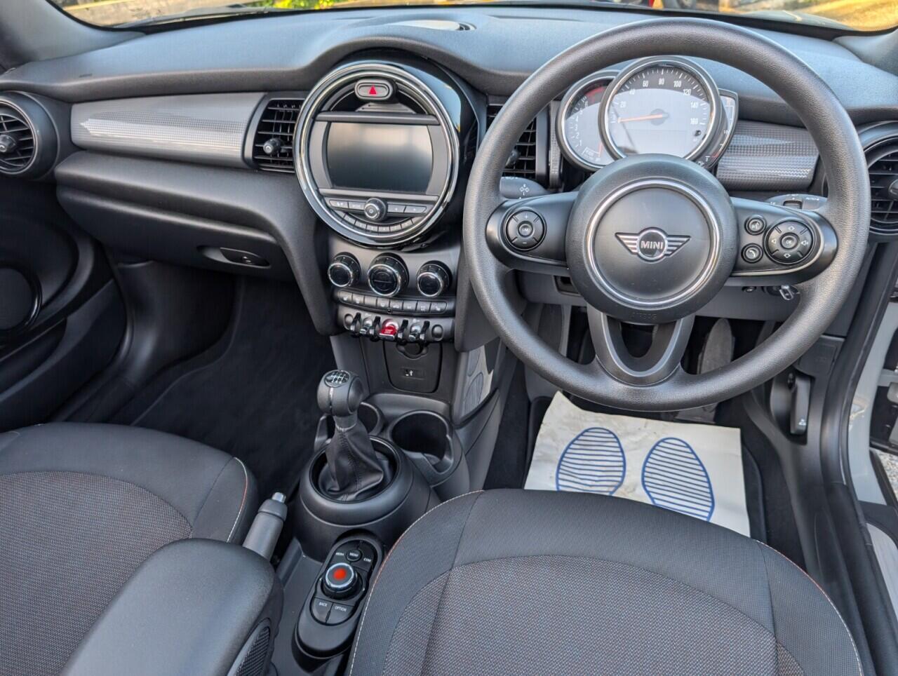 Used MINI Convertible 2019 for sale - 77892836: Photo 15