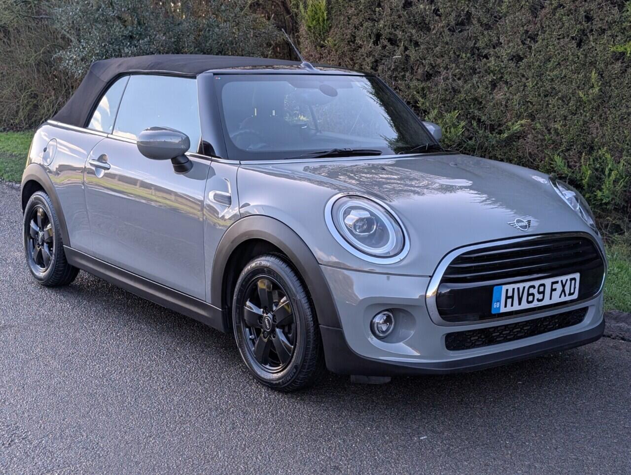 Used MINI Convertible 2019 for sale - 77892836: Photo 19