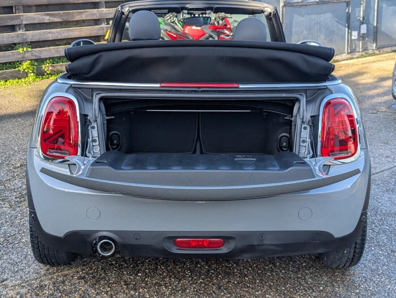 Used MINI Convertible 2019 for sale - 77892836: Photo 30
