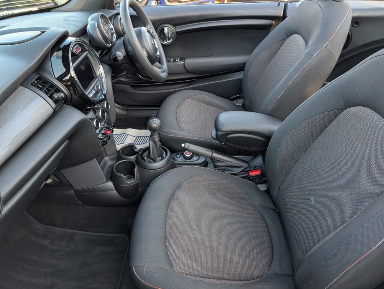 Used MINI Convertible 2019 for sale - 77892836: Photo 9