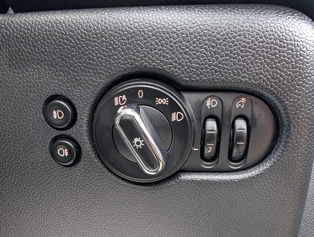 Used MINI Convertible 2019 for sale - 77892450: Photo 20