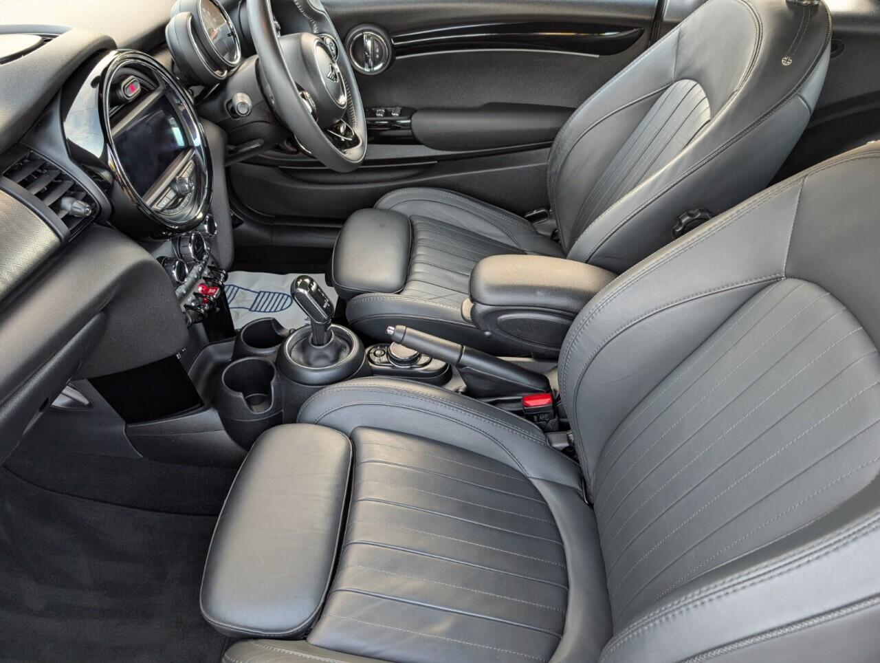 Used MINI Convertible 2019 for sale - 77892957: Photo 17