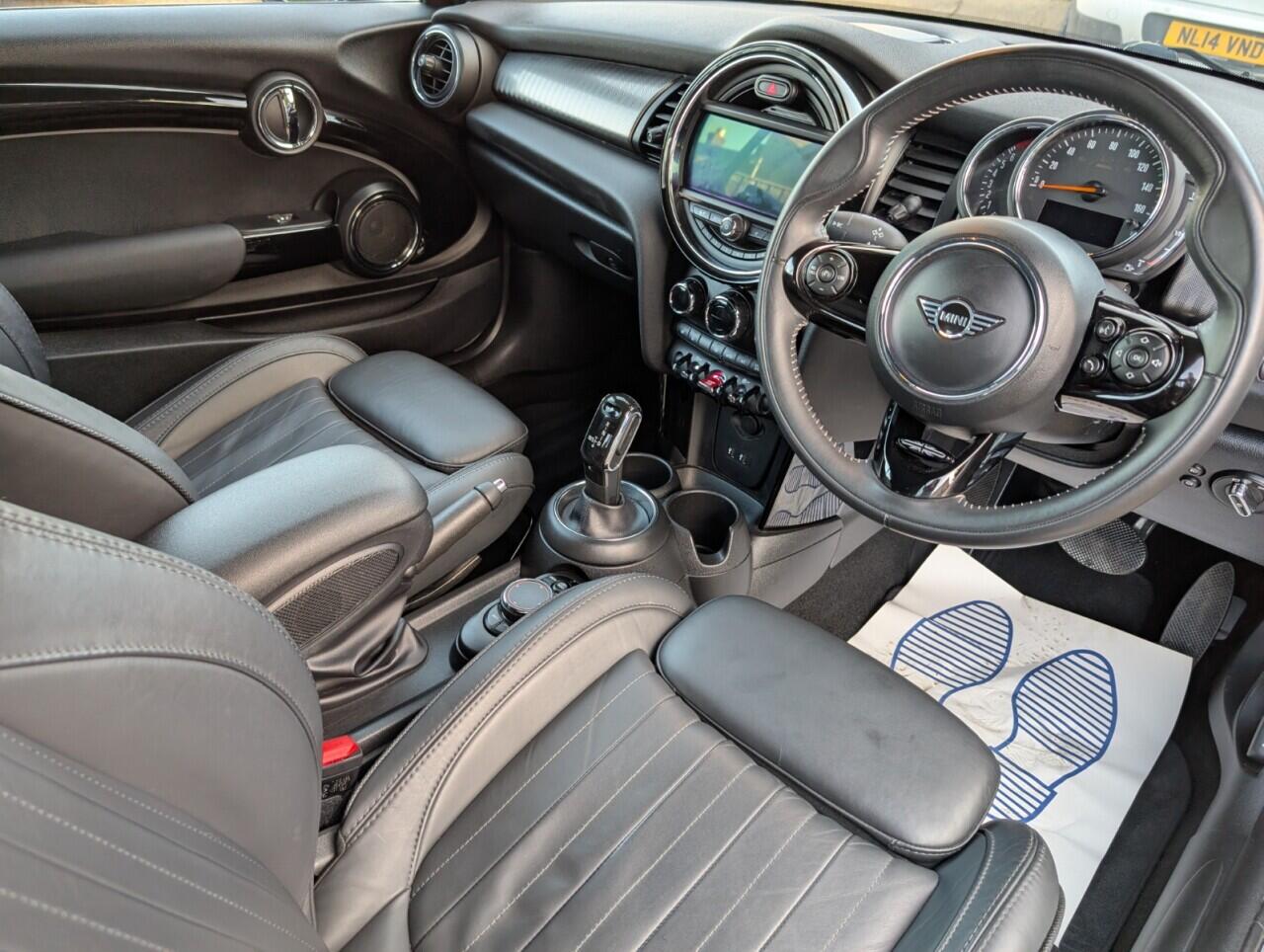 Used MINI Convertible 2019 for sale - 77892957: Photo 19