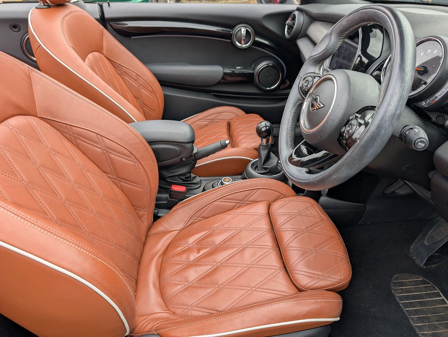 Used MINI Convertible 2019 for sale - 78062588: Photo 19