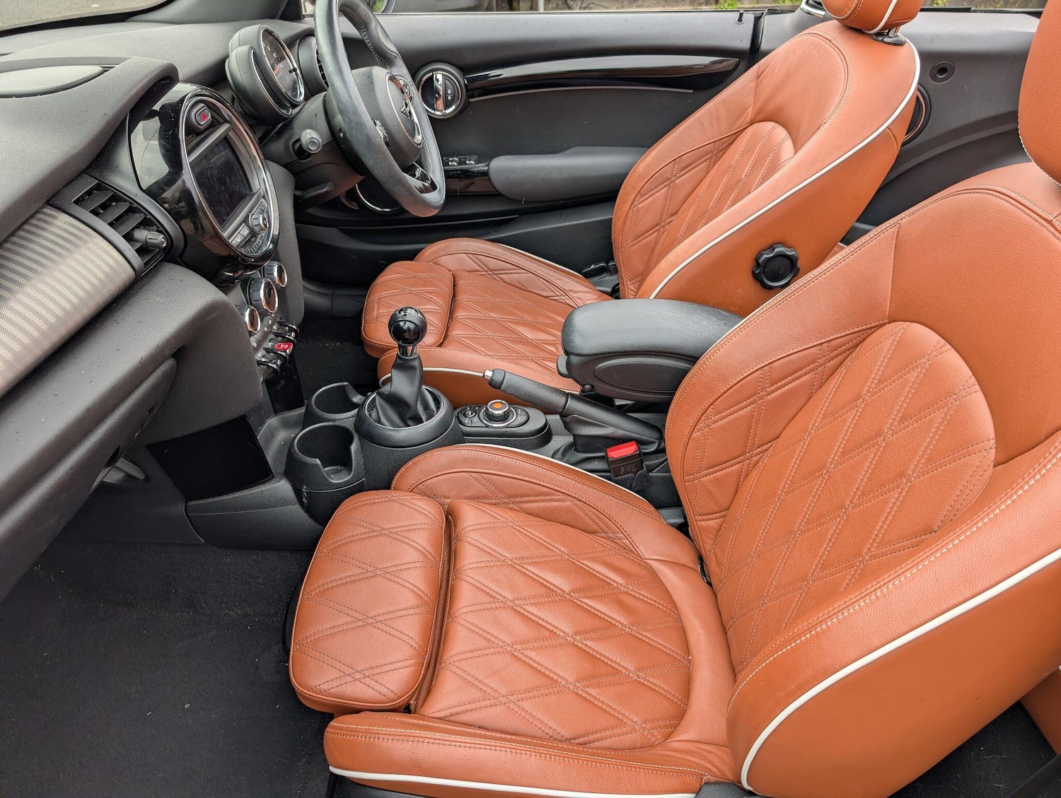 Used MINI Convertible 2019 for sale - 78062588: Photo 25