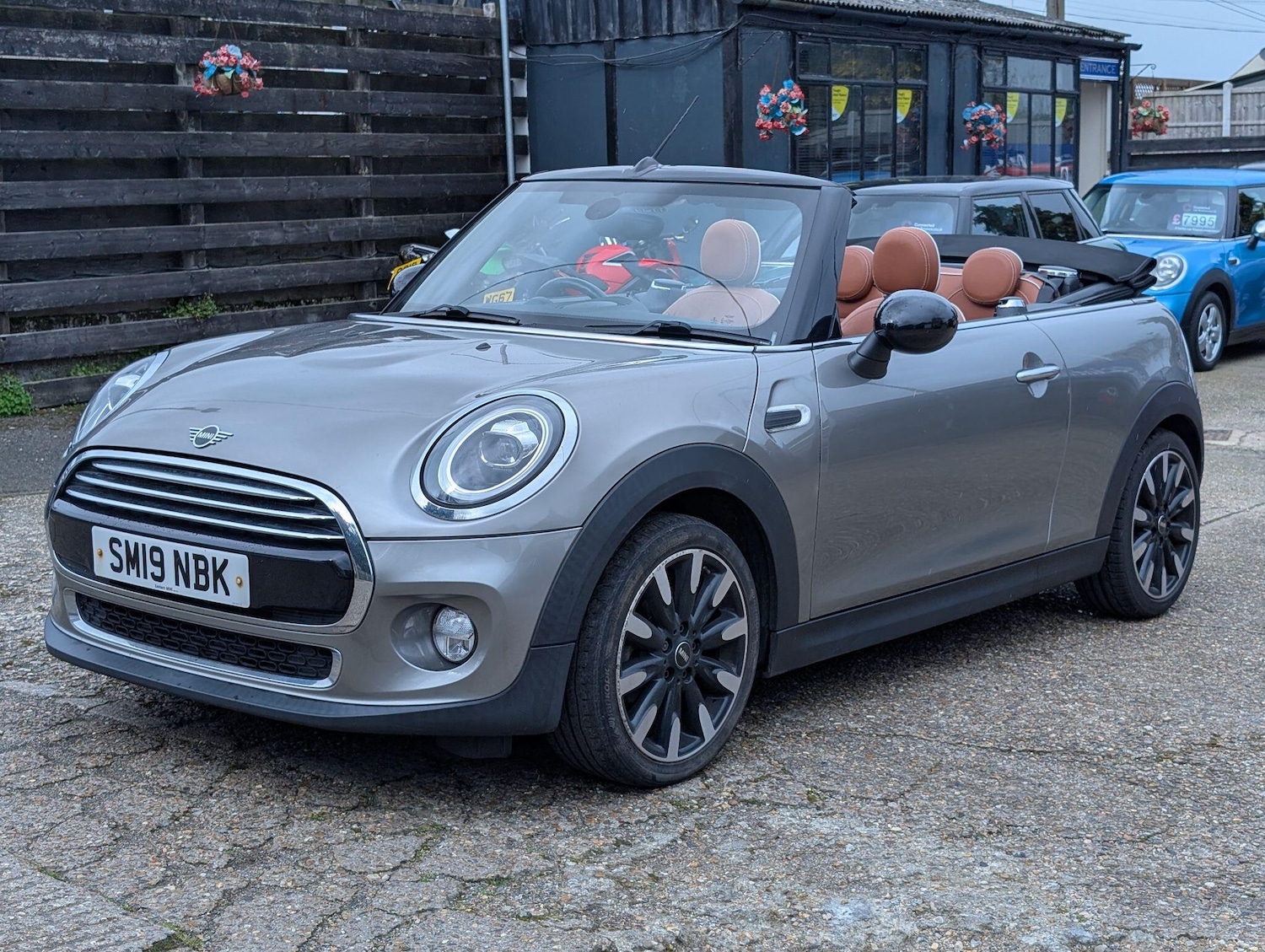 Used MINI Convertible 2019 for sale - 78062588: Photo 3