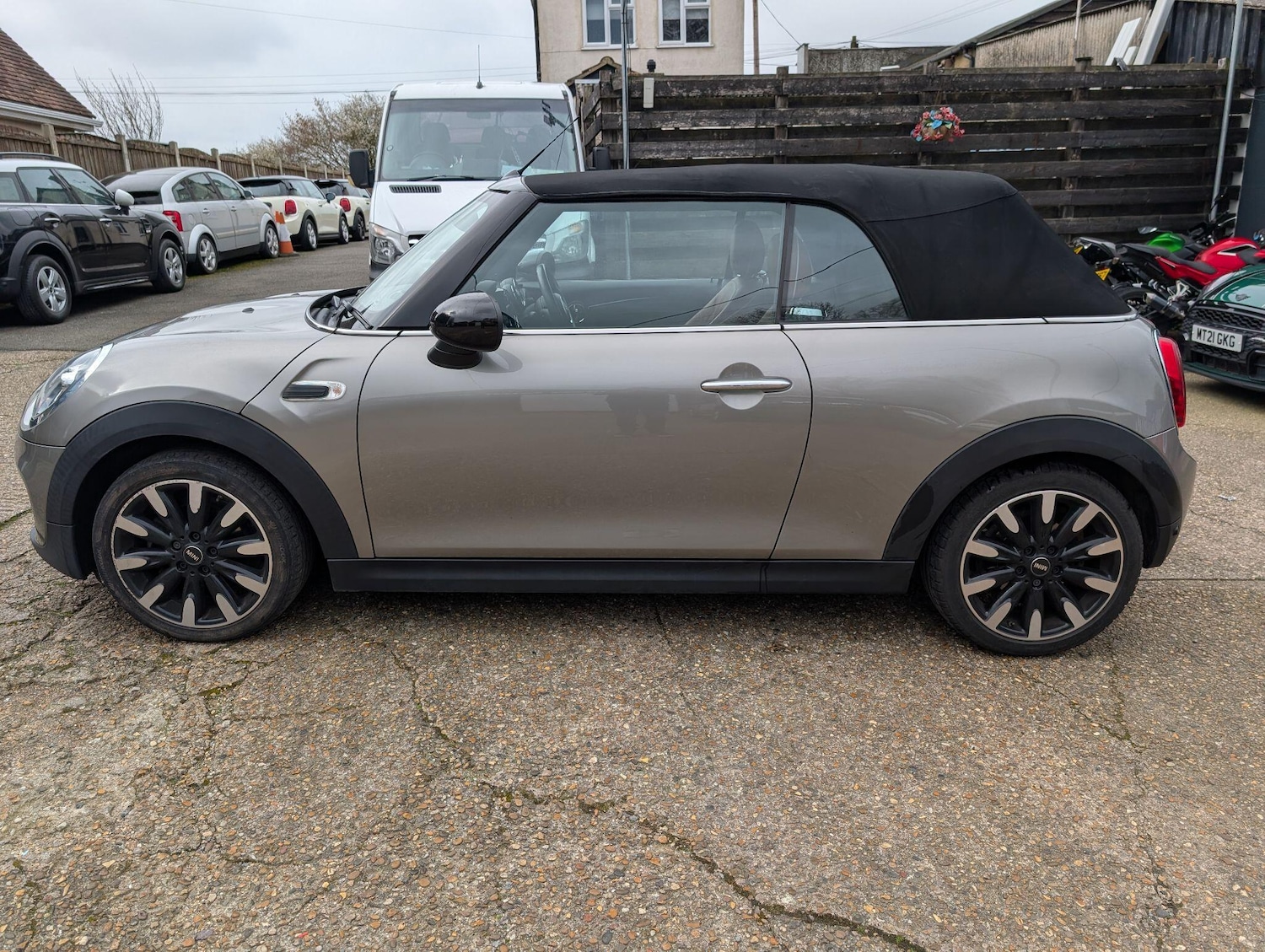 Used MINI Convertible 2019 for sale - 78062588: Photo 9