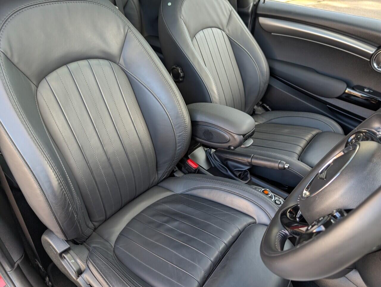 Used MINI Hatch 2020 for sale - 77892687: Photo 32