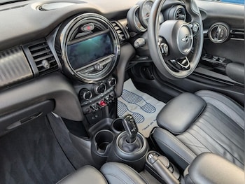 Used MINI Convertible 2019 for sale - 78246401: Photo