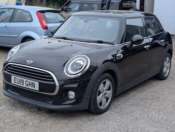 Used MINI Hatch 2019 for sale - 78246386: Photo