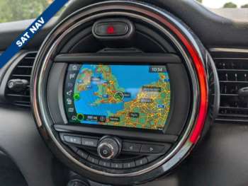 Used MINI Hatch 2018 for sale - 74930520: Photo