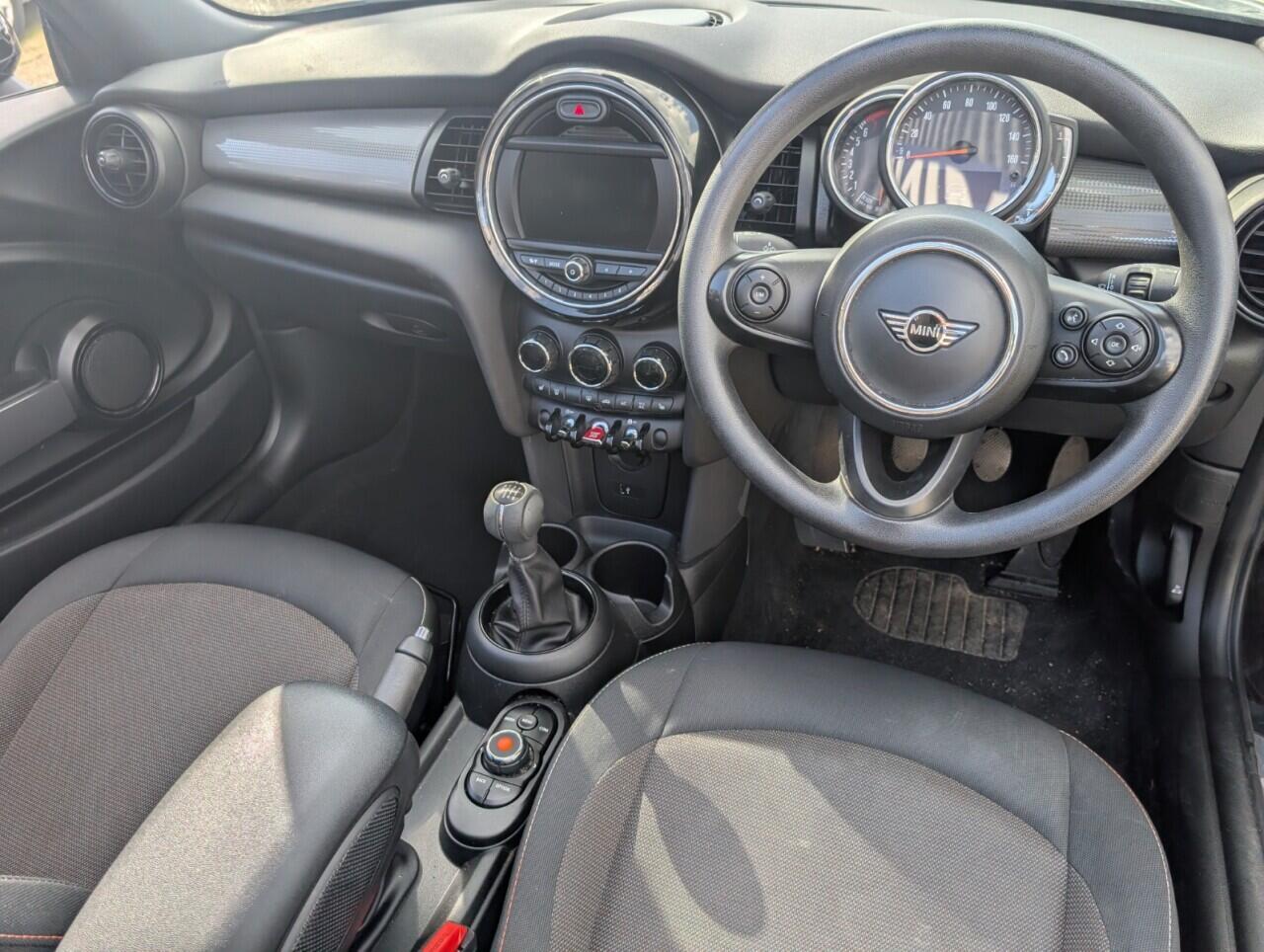 Used MINI Convertible 2019 for sale - 77892535: Photo 20