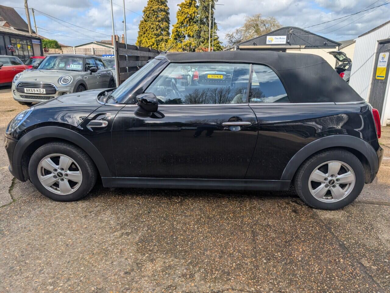 Used MINI Convertible 2019 for sale - 77892535: Photo 6