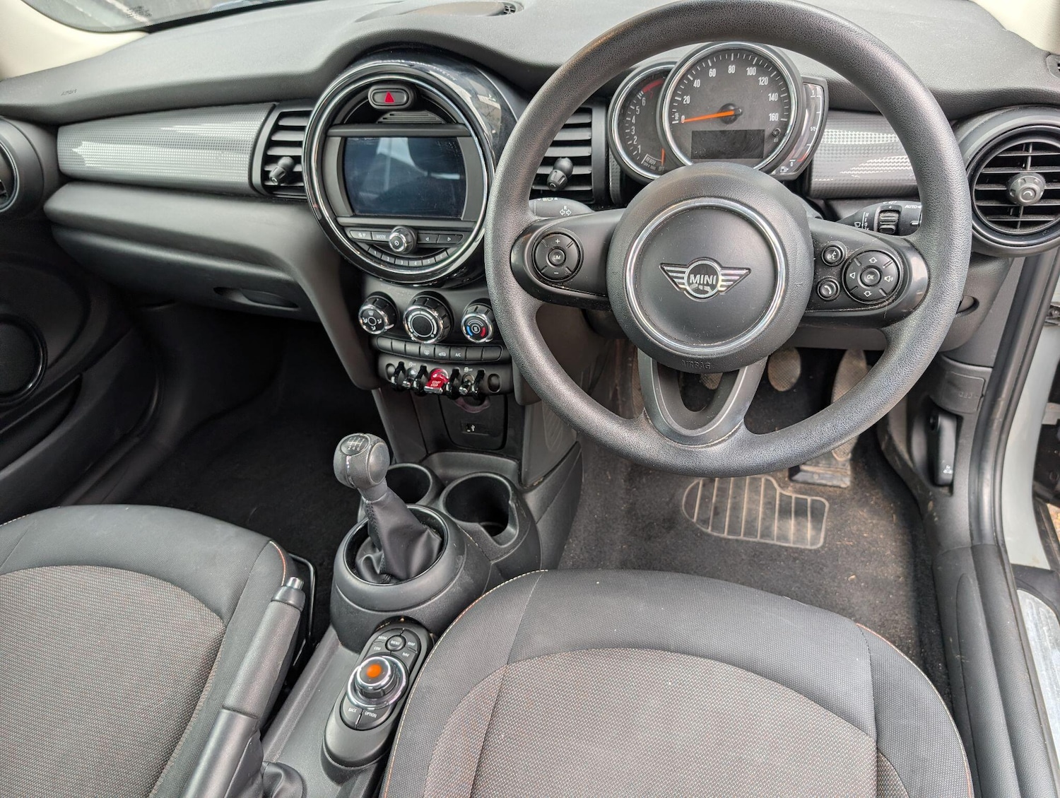 Used MINI Hatch 2019 for sale - 78101457: Photo 10