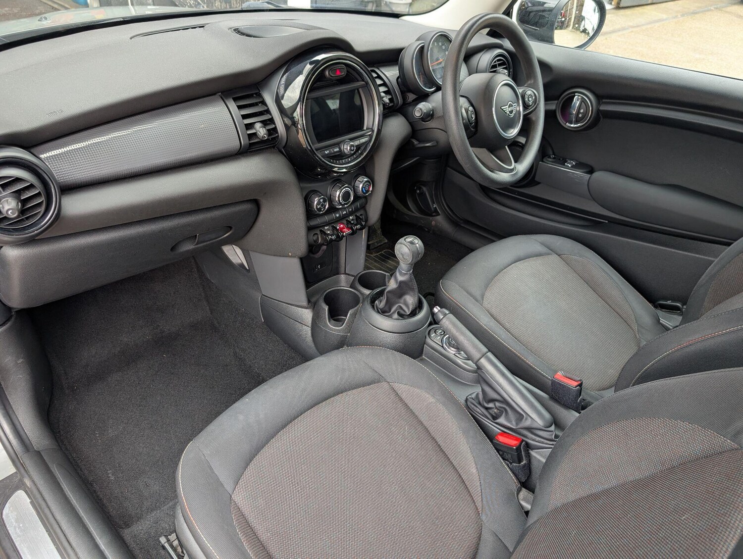 Used MINI Hatch 2019 for sale - 78101457: Photo 9