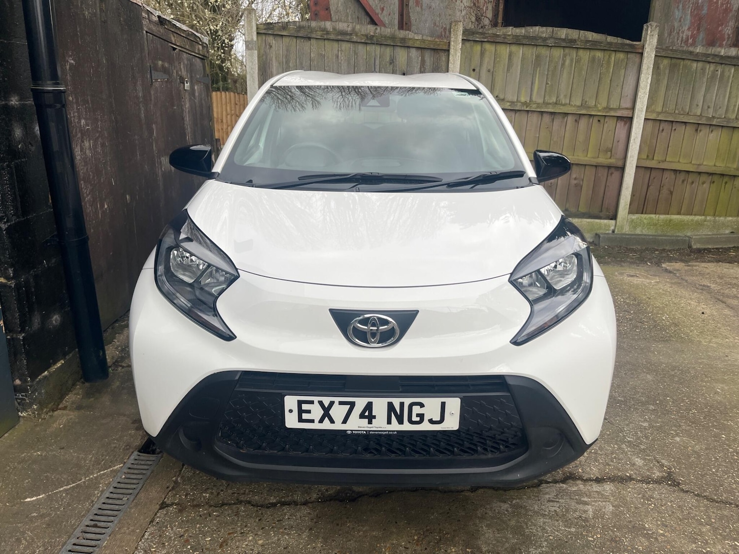 Used Toyota Aygo X 2024 for sale - 78062639: Photo 3