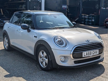 Used MINI Hatch 2018 for sale - 78704921: Photo