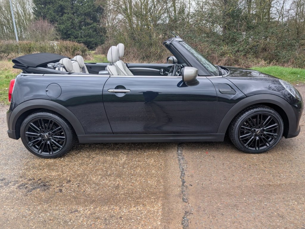 Used MINI Convertible 2021 for sale - 77512061: Photo 9