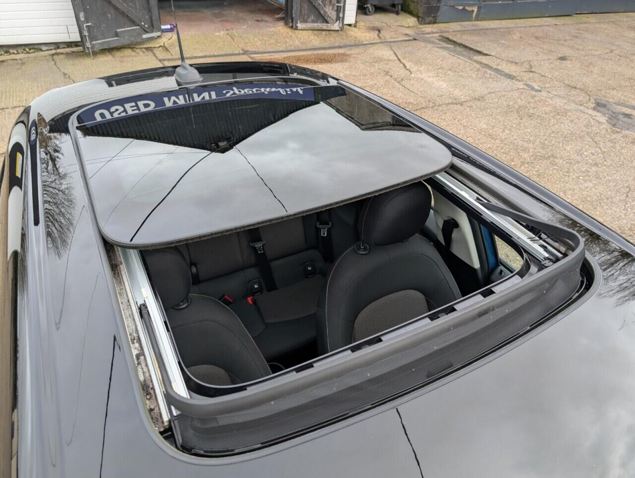 Used MINI Hatch 2022 for sale - 77892888: Photo 4