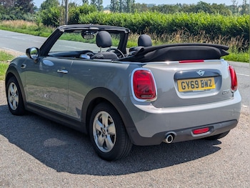 Used MINI Convertible 2019 for sale - 79000002: Photo