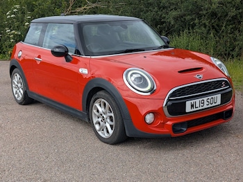 Used MINI Hatch 2019 for sale - 78878012: Photo