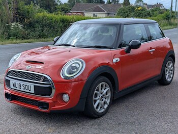 Used MINI Hatch 2019 for sale - 78878012: Photo