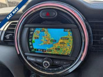 Used MINI Hatch 2018 for sale - 75230508: Photo