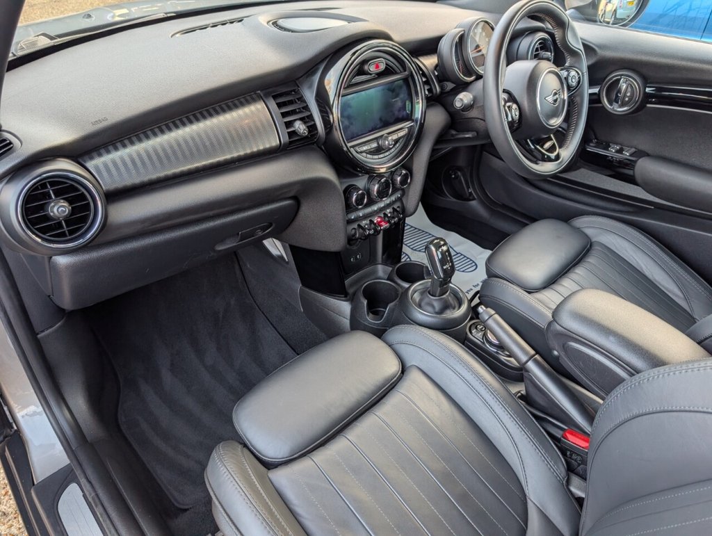 Used MINI Convertible 2019 for sale - 77512039: Photo 21