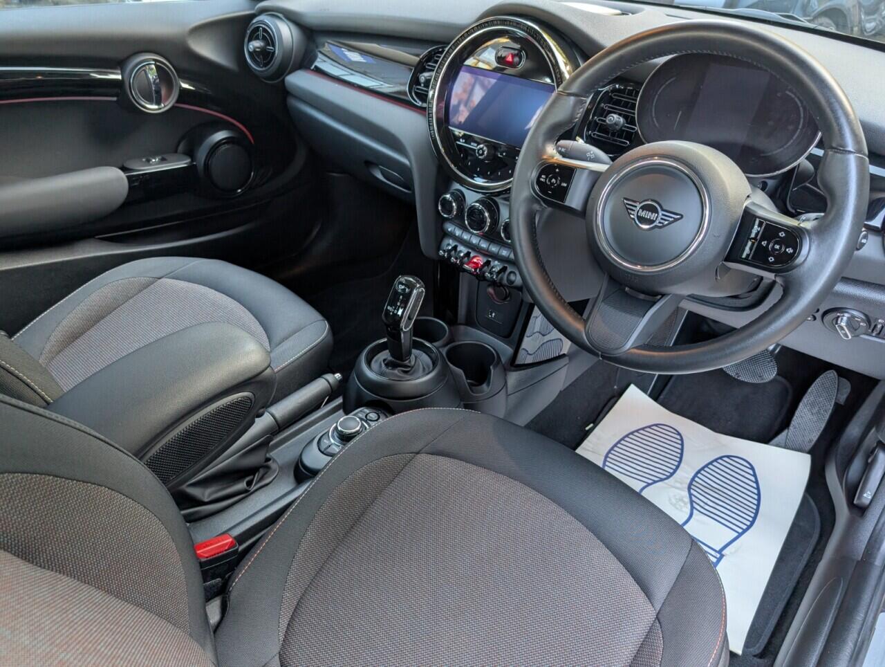 Used MINI Hatch 2022 for sale - 77892684: Photo 8